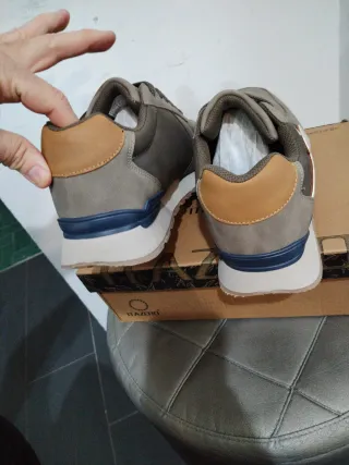 Sneakers uomo casual sportive N.40