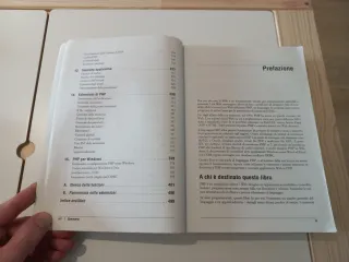 Programmare in PHP. HopsLibri. Anno 2002.