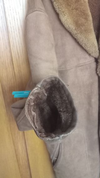 Chaquetón de moutón marrón