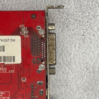 ATI Radeon 9200 SE AGP - Perfecta para Retro Gamin