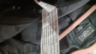 Chaqueta de piel negra