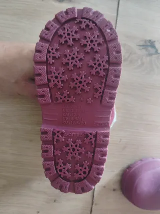 Botas de nieve rosas con forro talla 20/21