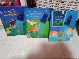 Lote de 3 cuentos con linterna incluida