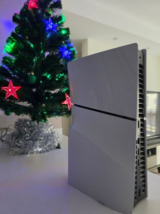 Consola Sony Playstation 5 Blanca  con mando.