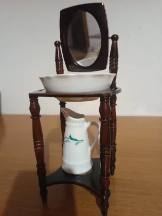 Lavabi in miniatura per casa delle bambole