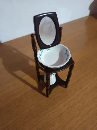 Lavabi in miniatura per casa delle bambole