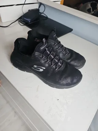 Zapatillas Skechers Negras