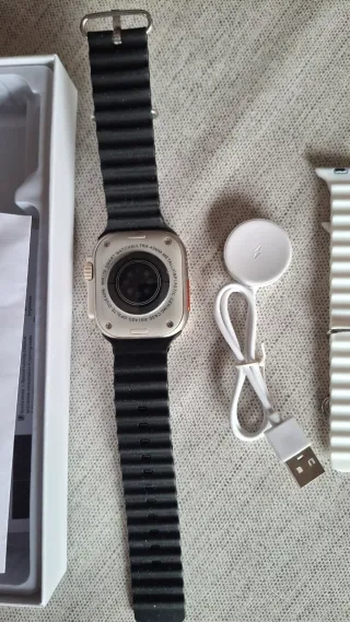 Smartwatch con cargador y correas