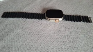 Smartwatch con cargador y correas