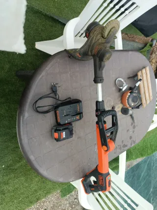 Desbrozadora Black+Decker 18V Batería