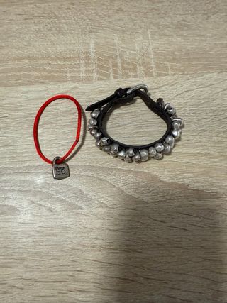 Pulsera Uno de 50 cuero y cuentas