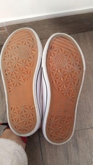 Zapatillas blancas talla 33