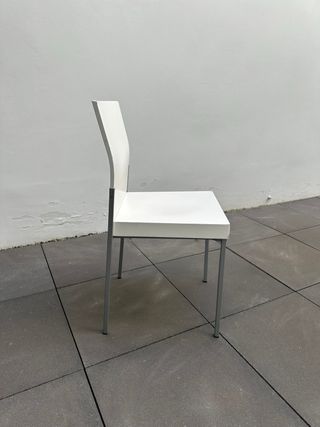 Mesa de comedor extensible blanca y gris