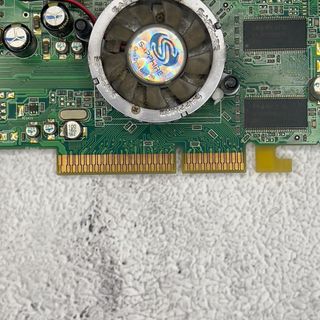 Tarjeta Gráfica Sapphire ATI Radeon 9550 AGP