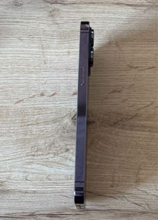 iPhone 14 Pro Max Morado Oscuro