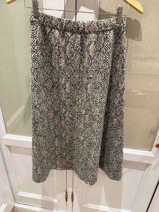 Falda midi Zara animal print Talla S