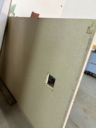 Cocina con encimera,horno y campana