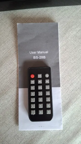 Barra de Sonido Negra con Mando y Cables