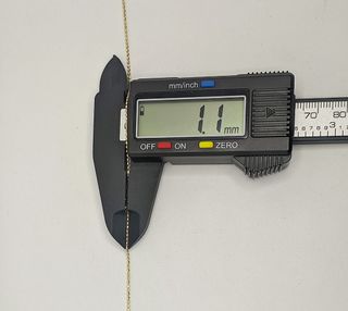 Cadena Bolas de oro de 18k, 2.38 g, 41 cm.