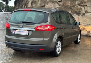 Ford S-MAX 2011