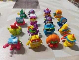 Lote Superthings: 57 figuras, coches y cápsulas
