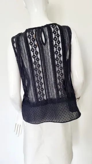 Blusa Zara encaje negro