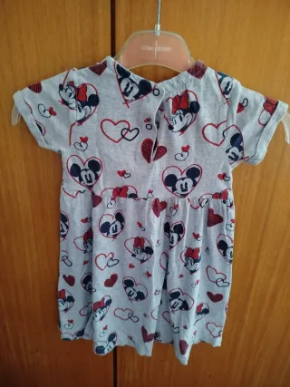 Vestido menina 4/5 anos Mickey e corações