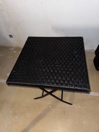 Mesa auxiliar plegable negra
