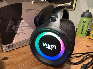 Altavoz Vieta Pro con luces LED
