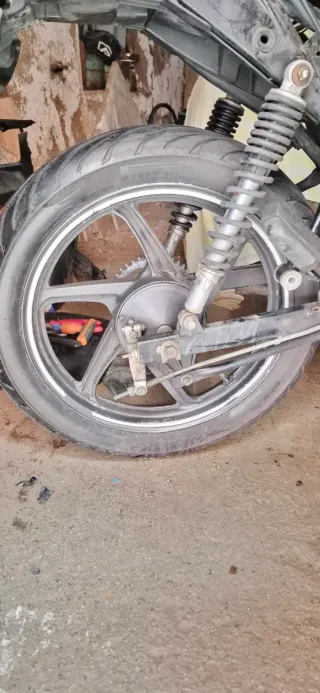 Rueda trasera Honda CBF 125