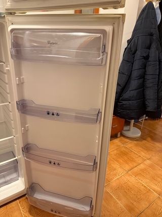 Nevera Whirlpool Blanca