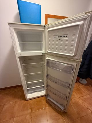 Nevera Whirlpool Blanca
