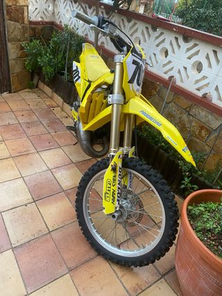 Suzuki RM125 2008 motocross