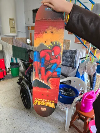 Monopatín Spider-Man