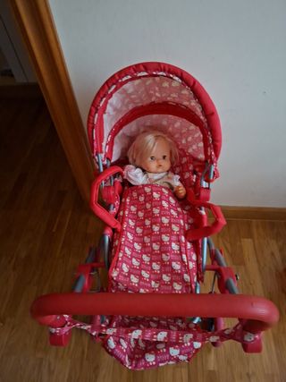 Cochecito Muñecas Nenuco Hello Kitty