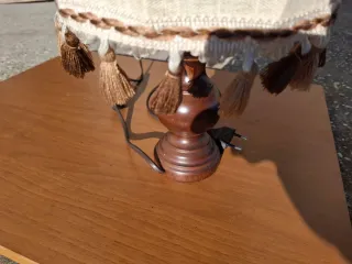 Lampada da comodino particolare