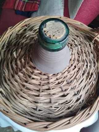 Cesta Mimbre con Botella