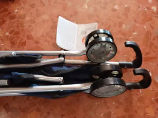 Silleta de paseo para muñeca a estrenar