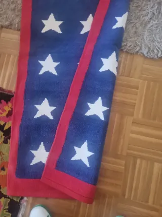 Alfombra estrellas azul y rojo166 ×61