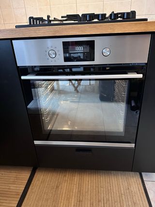 Cucina Ikea componibile con forno e cappa