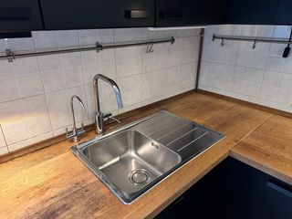 Cucina Ikea componibile con forno e cappa