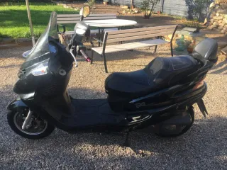 Scooter Sym Joyride 180 Negra