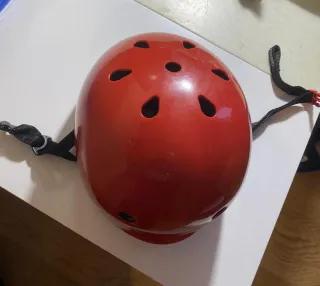 Pack Patines 4 Ruedas + Protecciones + Casco