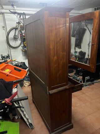 Mueble clásico de despacho en madera