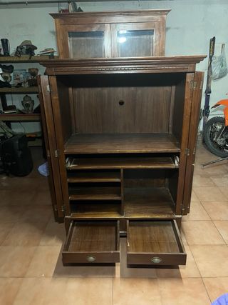 Mueble clásico de despacho en madera