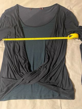 Blusa/camiseta cruzada rayas