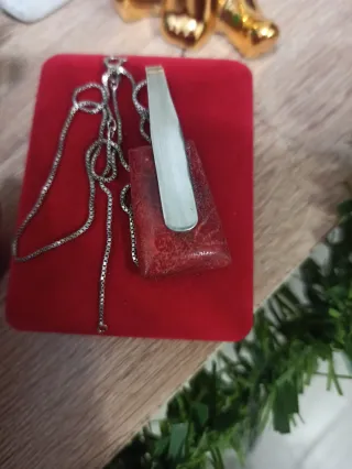 Collar de coral y cadena plata