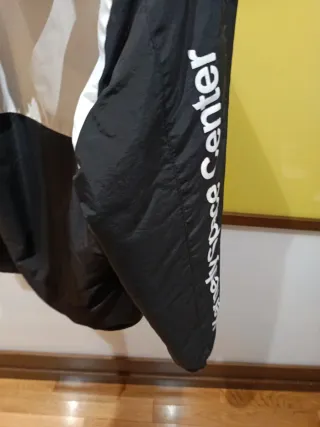 Chubasquero NASA niño negro y blanco