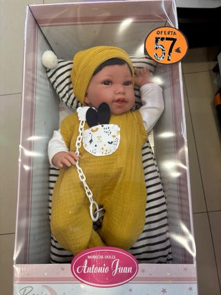 Muñeco Recién Nacido Pipo Orejitas con Cojín