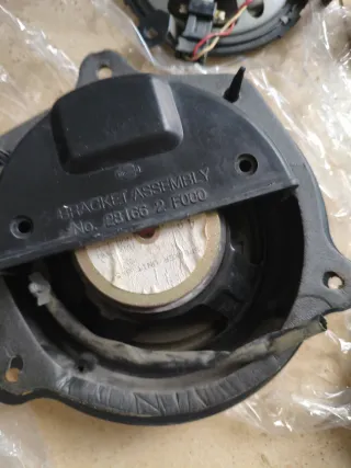 Radio Nissan y altavoces